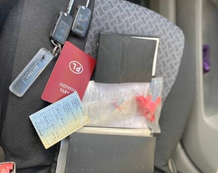 Фольксваген Пассат Вариант 2002 в Коростене на Automoto.ua Синий Фольксваген Пассат Вариант, объемом двигателя 1.9 л и пробегом 300 тыс. км за 2150 $, фото 7 на Automoto.ua