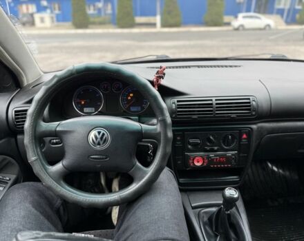 Синий Фольксваген Пассат Вариант, объемом двигателя 1.9 л и пробегом 355 тыс. км за 2300 $, фото 7 на Automoto.ua