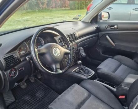 Синій Фольксваген Пассат Варіант, об'ємом двигуна 2.5 л та пробігом 288 тис. км за 1500 $, фото 4 на Automoto.ua