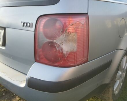 Синій Фольксваген Пассат Варіант, об'ємом двигуна 1 л та пробігом 332 тис. км за 3500 $, фото 4 на Automoto.ua