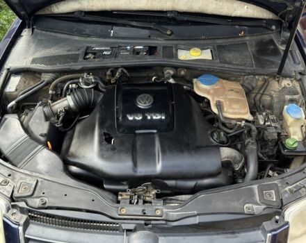 Синій Фольксваген Пассат Варіант, об'ємом двигуна 2.5 л та пробігом 238 тис. км за 4800 $, фото 4 на Automoto.ua