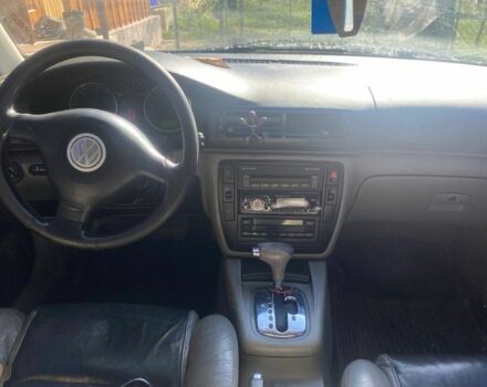 Синій Фольксваген Пассат Варіант, об'ємом двигуна 2.5 л та пробігом 238 тис. км за 4800 $, фото 5 на Automoto.ua