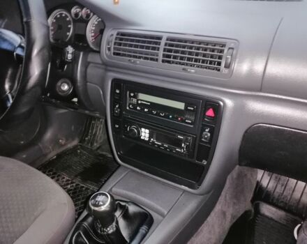 Синій Фольксваген Пассат Варіант, об'ємом двигуна 2 л та пробігом 316 тис. км за 3400 $, фото 5 на Automoto.ua