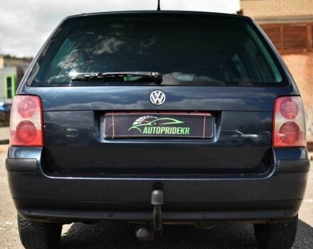 Синий Фольксваген Пассат Вариант, объемом двигателя 1.6 л и пробегом 240 тыс. км за 5850 $, фото 3 на Automoto.ua