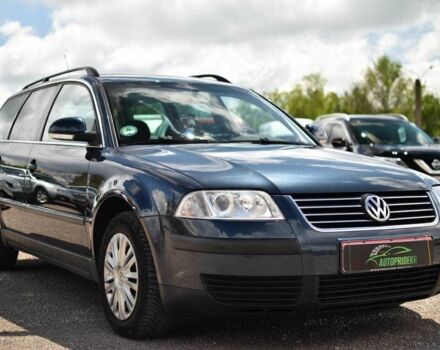 Синий Фольксваген Пассат Вариант, объемом двигателя 1.6 л и пробегом 240 тыс. км за 5850 $, фото 1 на Automoto.ua