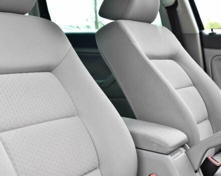 Синий Фольксваген Пассат Вариант, объемом двигателя 1.6 л и пробегом 240 тыс. км за 5850 $, фото 13 на Automoto.ua