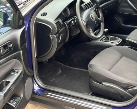 Фольксваген Пассат Вариант 2005 в Запорожье на Automoto.ua Синий Фольксваген Пассат Вариант, объемом двигателя 1.9 л и пробегом 235 тыс. км за 1650 $, фото 6 на Automoto.ua