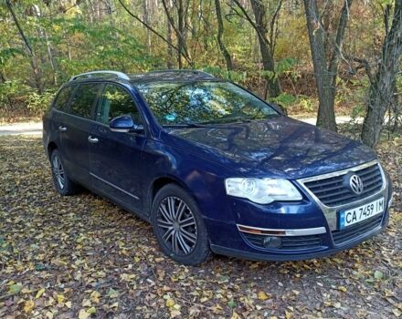 Синий Фольксваген Пассат Вариант, объемом двигателя 1.6 л и пробегом 306 тыс. км за 3900 $, фото 2 на Automoto.ua