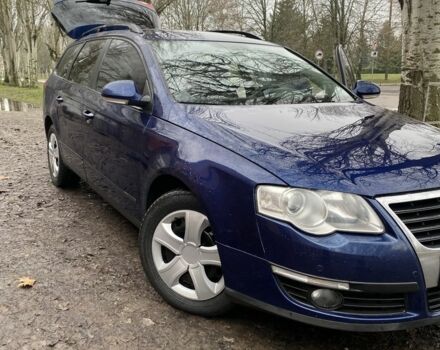 Синій Фольксваген Пассат Варіант, об'ємом двигуна 1.6 л та пробігом 212 тис. км за 5300 $, фото 3 на Automoto.ua