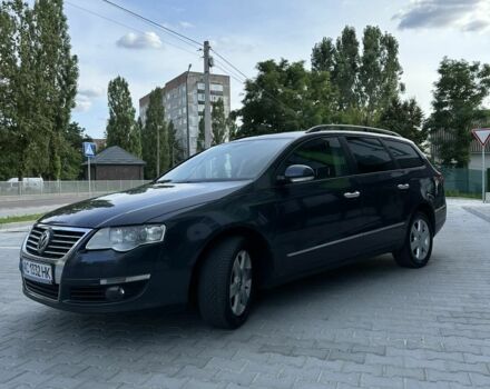 Синий Фольксваген Пассат Вариант, объемом двигателя 2 л и пробегом 306 тыс. км за 5700 $, фото 5 на Automoto.ua