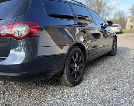 Синій Фольксваген Пассат Варіант, об'ємом двигуна 2 л та пробігом 317 тис. км за 5950 $, фото 3 на Automoto.ua