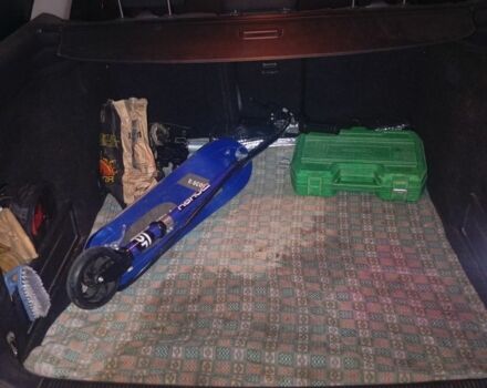 Синий Фольксваген Пассат Вариант, объемом двигателя 2 л и пробегом 319 тыс. км за 5400 $, фото 7 на Automoto.ua