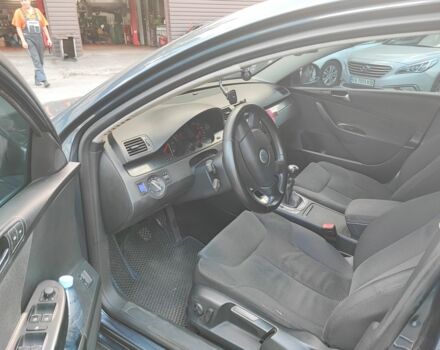 Фольксваген Пассат Вариант 2006 в Киеве на Automoto.ua Синий Фольксваген Пассат Вариант, объемом двигателя 1.9 л и пробегом 311 тыс. км за 5000 $, фото 3 на Automoto.ua