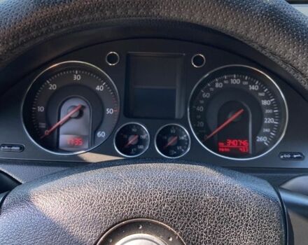 Фольксваген Пассат Вариант 2006 в Хусте на Automoto.ua Синий Фольксваген Пассат Вариант, объемом двигателя 2 л и пробегом 340 тыс. км за 5200 $, фото 5 на Automoto.ua