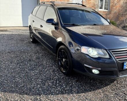 Синій Фольксваген Пассат Варіант, об'ємом двигуна 2 л та пробігом 317 тис. км за 5950 $, фото 14 на Automoto.ua