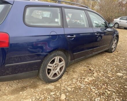 Синий Фольксваген Пассат Вариант, объемом двигателя 2 л и пробегом 300 тыс. км за 2550 $, фото 3 на Automoto.ua