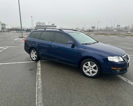 Синий Фольксваген Пассат Вариант, объемом двигателя 1.6 л и пробегом 237 тыс. км за 5600 $, фото 3 на Automoto.ua
