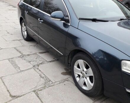 Синий Фольксваген Пассат Вариант, объемом двигателя 2 л и пробегом 294 тыс. км за 6500 $, фото 1 на Automoto.ua