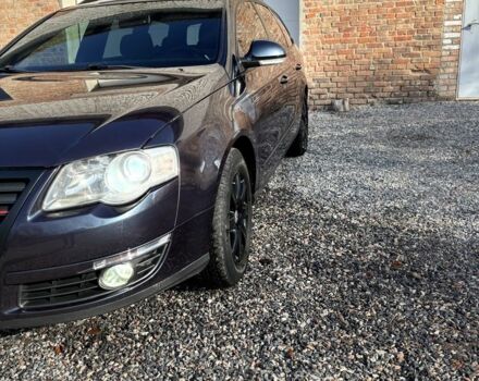 Синій Фольксваген Пассат Варіант, об'ємом двигуна 2 л та пробігом 317 тис. км за 5950 $, фото 13 на Automoto.ua