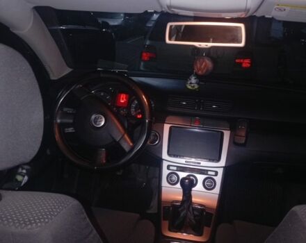 Синий Фольксваген Пассат Вариант, объемом двигателя 2 л и пробегом 319 тыс. км за 5400 $, фото 6 на Automoto.ua