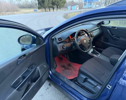 Синій Фольксваген Пассат Варіант, об'ємом двигуна 1.6 л та пробігом 224 тис. км за 4950 $, фото 7 на Automoto.ua