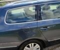 Синій Фольксваген Пассат Варіант, об'ємом двигуна 2 л та пробігом 297 тис. км за 4598 $, фото 3 на Automoto.ua