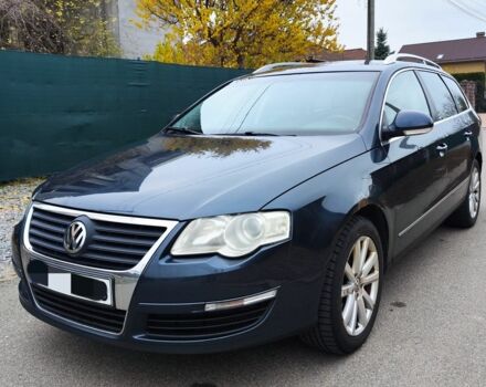 Синий Фольксваген Пассат Вариант, объемом двигателя 2 л и пробегом 239 тыс. км за 2750 $, фото 1 на Automoto.ua