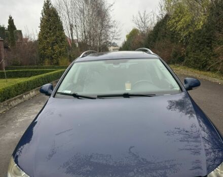 Синій Фольксваген Пассат Варіант, об'ємом двигуна 2 л та пробігом 300 тис. км за 3199 $, фото 5 на Automoto.ua