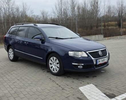 Синий Фольксваген Пассат Вариант, объемом двигателя 2 л и пробегом 350 тыс. км за 4333 $, фото 1 на Automoto.ua