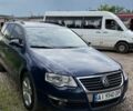 Синий Фольксваген Пассат Вариант, объемом двигателя 2 л и пробегом 240 тыс. км за 5100 $, фото 1 на Automoto.ua
