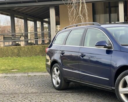 Синій Фольксваген Пассат Варіант, об'ємом двигуна 2 л та пробігом 285 тис. км за 5450 $, фото 2 на Automoto.ua