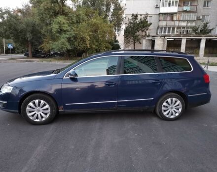 Синий Фольксваген Пассат Вариант, объемом двигателя 2 л и пробегом 244 тыс. км за 4400 $, фото 1 на Automoto.ua