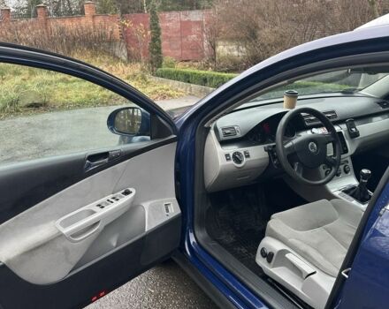 Синій Фольксваген Пассат Варіант, об'ємом двигуна 2 л та пробігом 287 тис. км за 2899 $, фото 12 на Automoto.ua