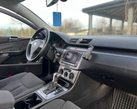 Синій Фольксваген Пассат Варіант, об'ємом двигуна 2 л та пробігом 285 тис. км за 5450 $, фото 14 на Automoto.ua