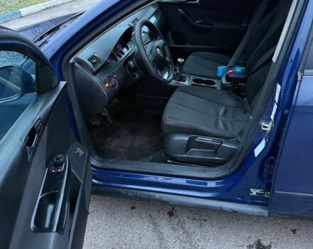 Синій Фольксваген Пассат Варіант, об'ємом двигуна 2 л та пробігом 284 тис. км за 2800 $, фото 7 на Automoto.ua