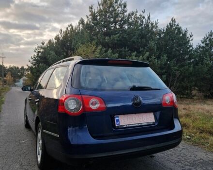 Синий Фольксваген Пассат Вариант, объемом двигателя 1.6 л и пробегом 250 тыс. км за 5556 $, фото 1 на Automoto.ua