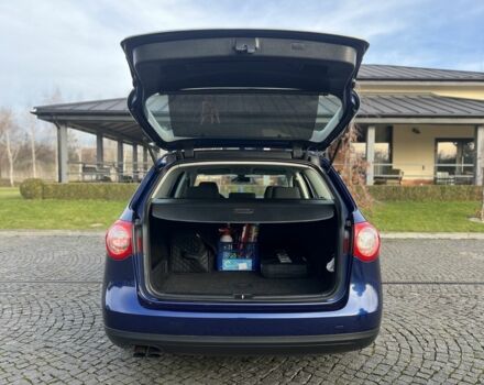 Синій Фольксваген Пассат Варіант, об'ємом двигуна 2 л та пробігом 285 тис. км за 5450 $, фото 9 на Automoto.ua