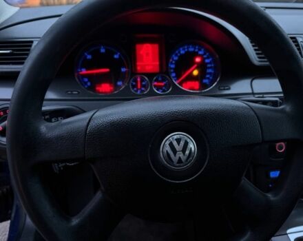 Синій Фольксваген Пассат Варіант, об'ємом двигуна 2 л та пробігом 284 тис. км за 2800 $, фото 5 на Automoto.ua