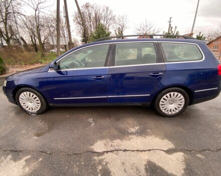 Синій Фольксваген Пассат Варіант, об'ємом двигуна 2 л та пробігом 370 тис. км за 3350 $, фото 3 на Automoto.ua