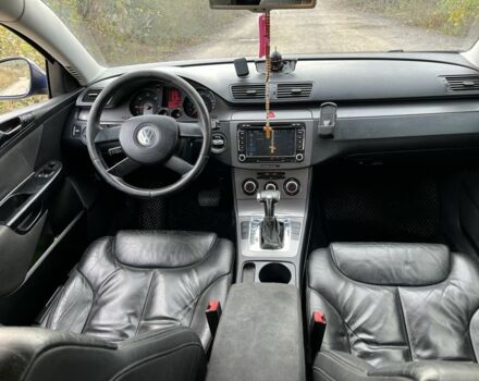 Фольксваген Пассат Вариант 2008 в Хусте на Automoto.ua Синий Фольксваген Пассат Вариант, объемом двигателя 2 л и пробегом 290 тыс. км за 5200 $, фото 1 на Automoto.ua