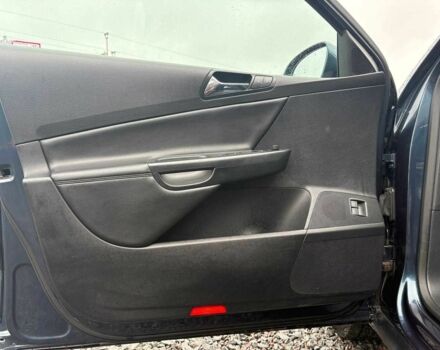 Синій Фольксваген Пассат Варіант, об'ємом двигуна 1.8 л та пробігом 237 тис. км за 6590 $, фото 9 на Automoto.ua