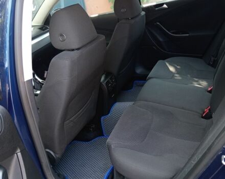 Синий Фольксваген Пассат Вариант, объемом двигателя 1.8 л и пробегом 236 тыс. км за 6600 $, фото 10 на Automoto.ua