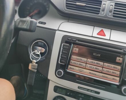 Синій Фольксваген Пассат Варіант, об'ємом двигуна 2 л та пробігом 217 тис. км за 6200 $, фото 4 на Automoto.ua