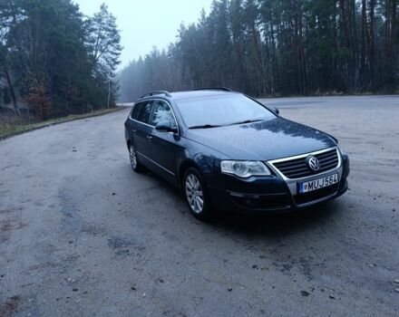 Синий Фольксваген Пассат Вариант, объемом двигателя 2 л и пробегом 241 тыс. км за 2800 $, фото 4 на Automoto.ua