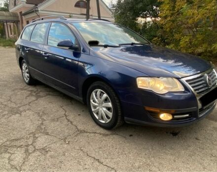 Синий Фольксваген Пассат Вариант, объемом двигателя 1.9 л и пробегом 333 тыс. км за 3300 $, фото 4 на Automoto.ua