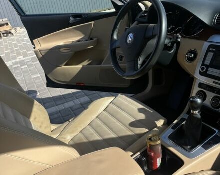 Синий Фольксваген Пассат Вариант, объемом двигателя 1.8 л и пробегом 247 тыс. км за 7700 $, фото 3 на Automoto.ua