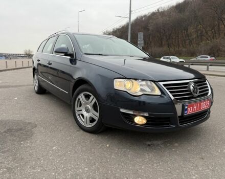 Синий Фольксваген Пассат Вариант, объемом двигателя 2 л и пробегом 204 тыс. км за 7600 $, фото 1 на Automoto.ua