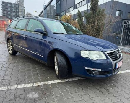 Синий Фольксваген Пассат Вариант, объемом двигателя 2 л и пробегом 307 тыс. км за 4900 $, фото 1 на Automoto.ua