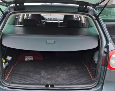 Фольксваген Пассат Вариант 2010 в Киеве на Automoto.ua Синий Фольксваген Пассат Вариант, объемом двигателя 2 л и пробегом 367 тыс. км за 5359 $, фото 4 на Automoto.ua