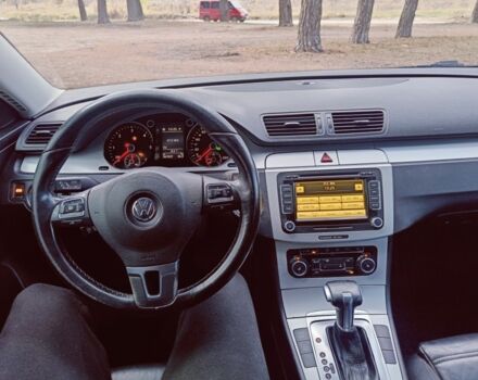 Фольксваген Пассат Варіант 2010 у Сумах на Automoto.ua Синій Фольксваген Пассат Варіант, об'ємом двигуна 2 л та пробігом 275 тис. км за 7950 $, фото 5 на Automoto.ua
